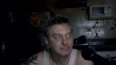 Snapshot of carlos712009 chatting on February 8, 8:07 am carlos712009 online show from February 8, 8:07 am