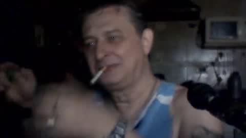 Snapshot of carlos712009 chatting on February 10, 3:54 am carlos712009 online show from February 10, 3:54 am