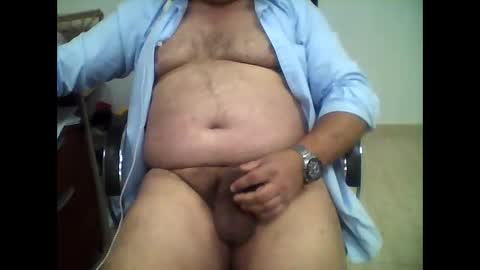 Snapshot of carlos8711 chatting on February 28, 10:38 am carlos8711 online show from February 28, 10:38 am