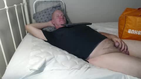 carlos_bangs online show from October 11, 6:39 pm