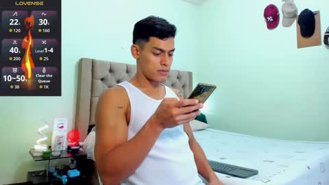 Snapshot of carloshero69 chatting on February 10, 6:45 pm carloshero69 online show from February 10, 6:45 pm