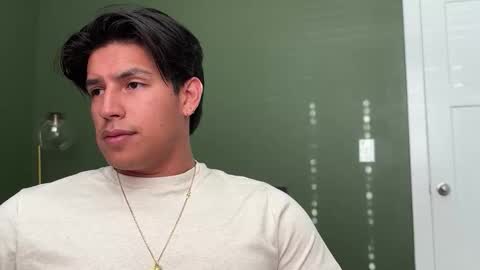 Snapshot of carlosjosecb1 chatting on October 20, 11:05 pm carlos online show from October 20, 11:05 pm