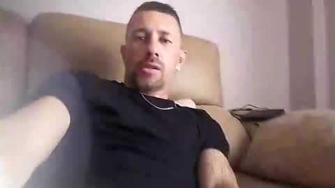 carlosrm440882 online show from April 13, 2:44 pm