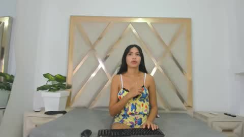 carlotaasm online show from March 28, 5:07 am