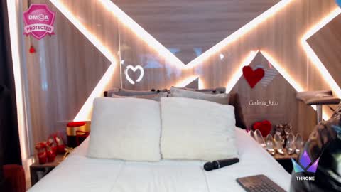 Snapshot of carlotta_ricci chatting on February 3, 5:14 pm Carla Carla I am sensual goddes and i was born for loveworshipping and enjoyment. online show from February 3, 5:14 pm