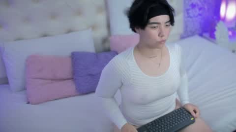 carly_lopez18 online show from April 10, 3:45 am