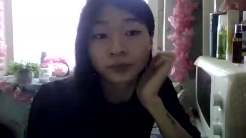 CarlyJoy online show from November 1, 9:22 am