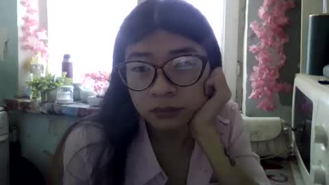 CarlyJoy online show from April 10, 10:09 am