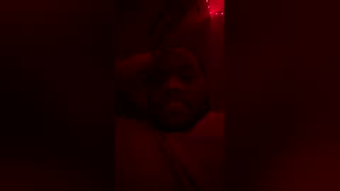 Snapshot of carlylecoop chatting on February 26, 2:32 am carlylecoop online show from February 26, 2:32 am