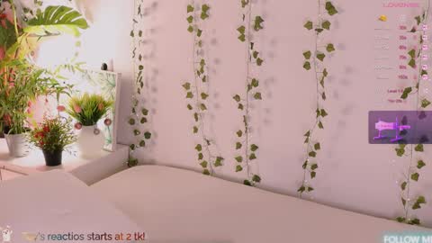 Carly online show from April 2, 9:23 pm