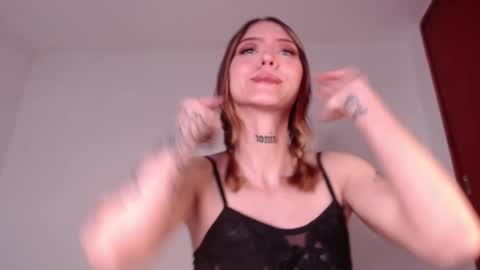 Snapshot of carmennrusso chatting on March 12, 1:36 am carmennrusso online show from March 12, 1:36 am