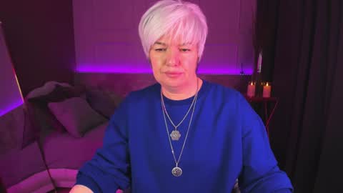 Carmen online show from December 25, 8:28 pm