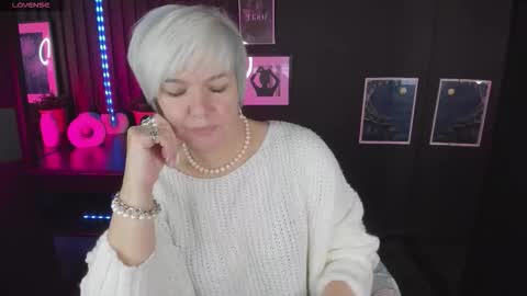 Carmen online show from October 28, 9:06 pm