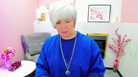 Carmen online show from November 23, 8:41 pm