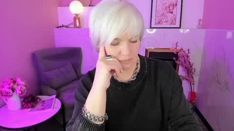 Carmen online show from April 3, 8:51 pm