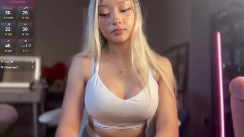 carmenxrose online show from November 12, 1:17 am