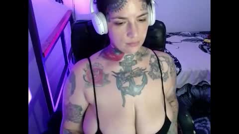 Snapshot of carmillaross chatting on February 8, 4:25 am CARMILLA ROSS online show from February 8, 4:25 am