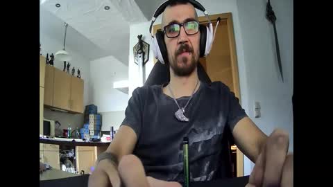 carnifex3112 online show from September 27, 1:16 pm