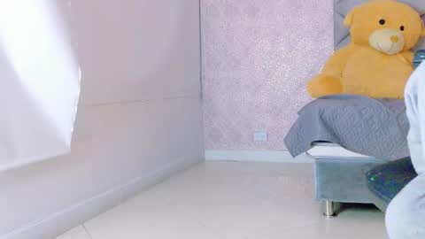 caro_adams1 online show from December 16, 11:48 am