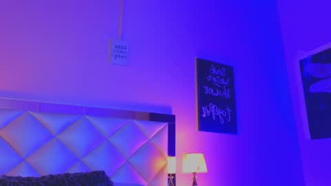 Snapshot of caro_zapata chatting on December 6, 10:27 am Carolina online show from December 6, 10:27 am