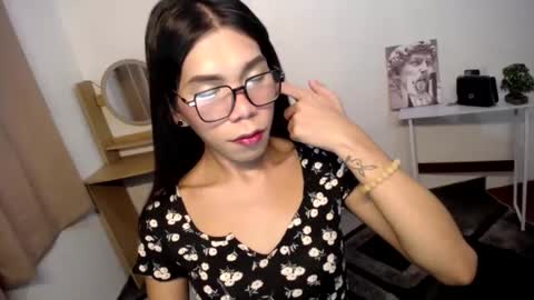 Snapshot of carol_linaxxx chatting on December 6, 3:41 am Carolina online show from December 6, 3:41 am