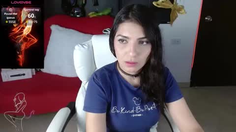 Caroline online show from February 16, 1:29 pm