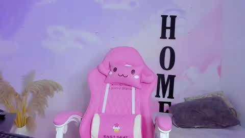 Snapshot of carolay759687 chatting on February 4, 7:51 am carolay759687 online show from February 4, 7:51 am