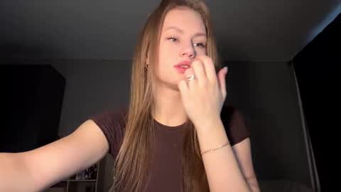 Snapshot of carolecronan chatting on December 22, 8:11 am Lisa online show from December 22, 8:11 am