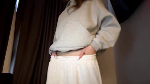 Snapshot of carolecronan chatting on January 6, 8:29 am Lisa online show from January 6, 8:29 am