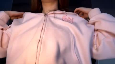 Snapshot of carolecronan chatting on February 2, 6:12 am Lisa online show from February 2, 6:12 am