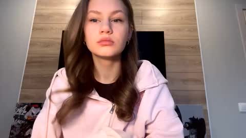 Snapshot of carolecronan chatting on February 6, 6:07 am Lisa online show from February 6, 6:07 am