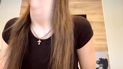 Snapshot of carolecronan chatting on February 9, 6:39 am Lisa online show from February 9, 6:39 am