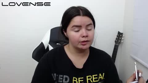 Snapshot of carolina_lee12 chatting on October 6, 1:25 am carolina online show from October 6, 1:25 am