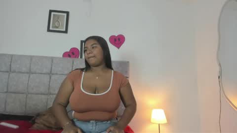 carolina_smith72 online show from March 31, 4:40 pm