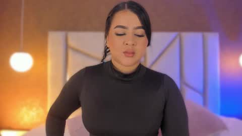 Snapshot of carolinaa_suarez chatting on October 11, 11:20 am carolinaa_suarez online show from October 11, 11:20 am
