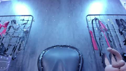 carolina online show from September 12, 4:51 pm