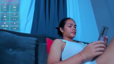 caroline_east online show from March 21, 5:16 pm