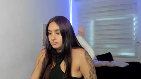 caroline_rodriguez_9 online show from June 16, 6:43 pm