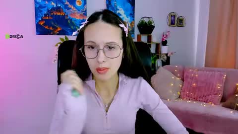 Caroline online show from July 16, 8:42 am