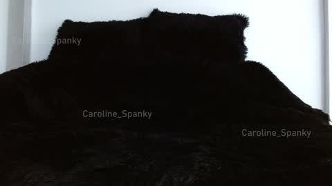 caroline online show from December 24, 5:02 pm