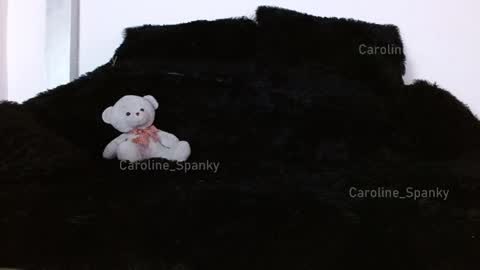 caroline online show from February 5, 11:28 pm