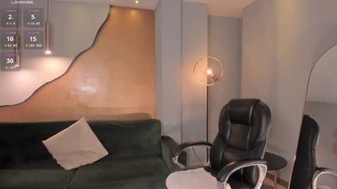 Caro online show from January 3, 2:08 pm