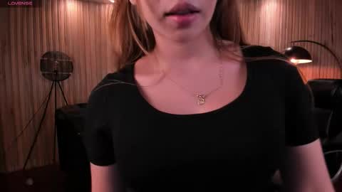 Caro online show from November 28, 10:40 am