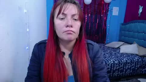 Carolinhe  online show from April 19, 11:53 am