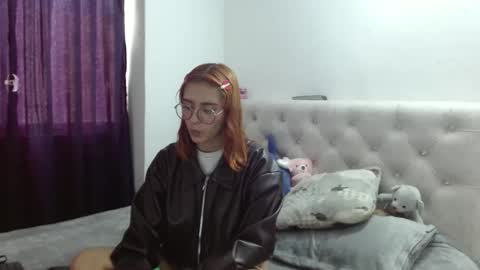 carolinnapinkman online show from March 5, 7:21 pm