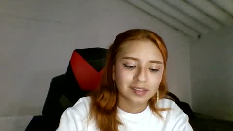 Snapshot of carolinnapinkman chatting on July 9, 8:35 pm carolinnapinkman online show from July 9, 8:35 pm