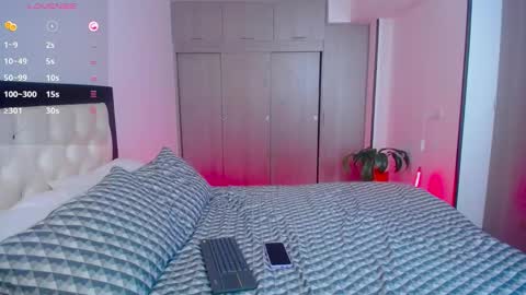 CarolinneFiotti online show from September 14, 8:52 pm