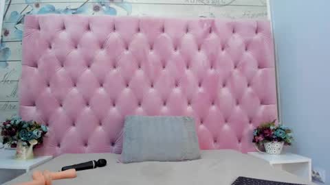 CarollaOxy online show from February 22, 8:40 am