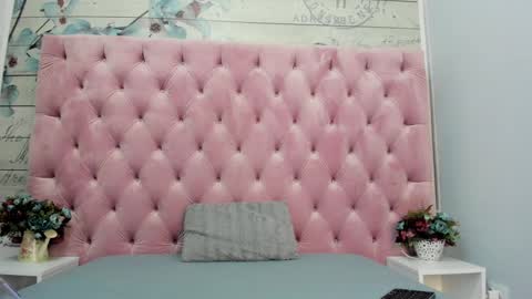 CarollaOxy online show from March 4, 8:57 am