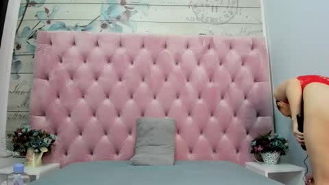 CarollaOxy online show from March 7, 6:02 am